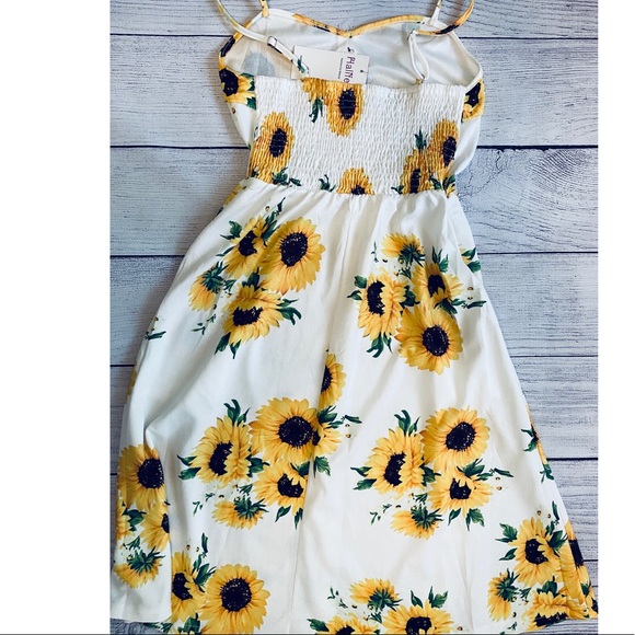 New white sunflower spaghetti strap dress - Picture 2 of 6